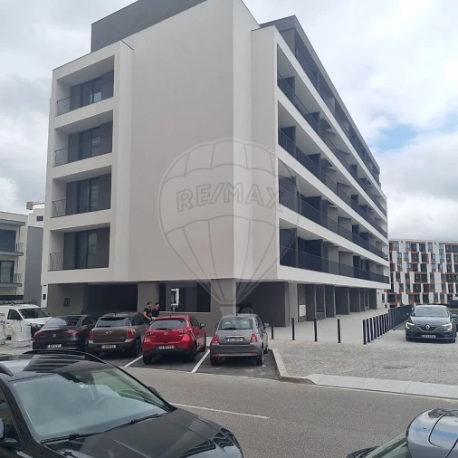 Apartamento T1 para Arrendamento em Paranhos Foto 16