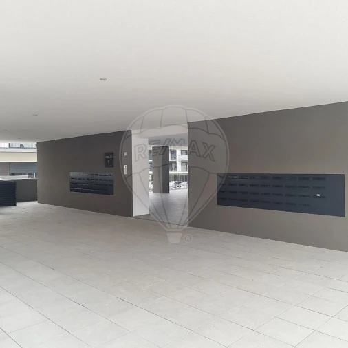 Apartamento T1 para Arrendamento em Paranhos Foto 18