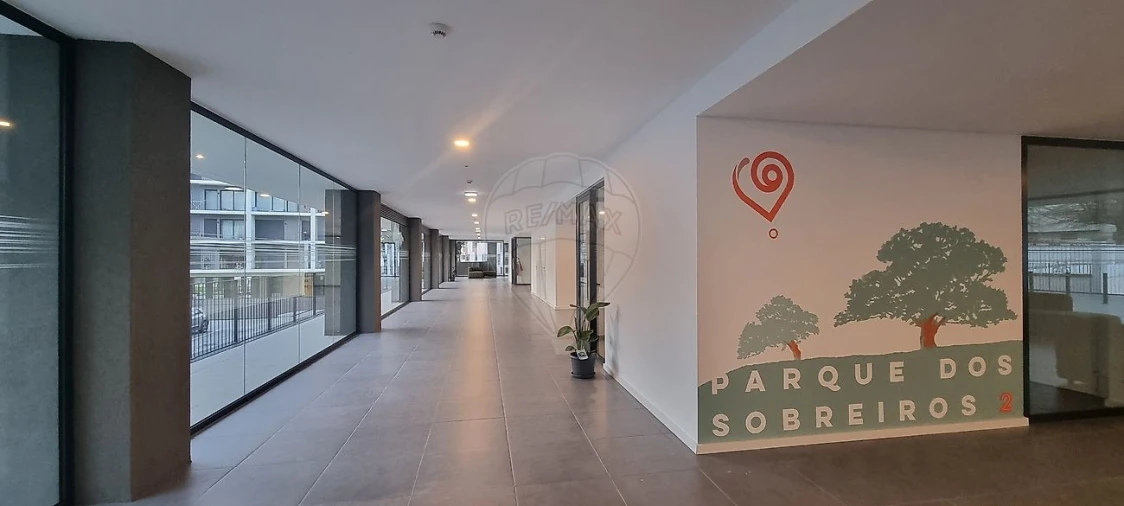 Apartamento T1 para Arrendamento em Paranhos Foto 19