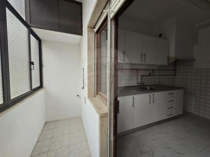 Prédio para Venda em Alto do Seixalinho, Santo André e Verderena Foto 1