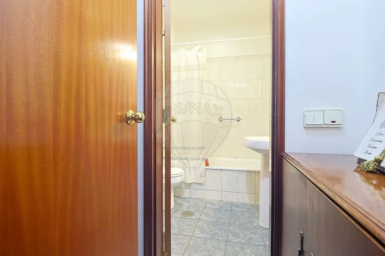 Apartamento T3 para Venda em Eiras e São Paulo de Frades Foto 12