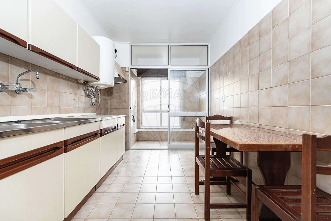 Apartamento T2 para Venda em Moscavide e Portela Foto 1