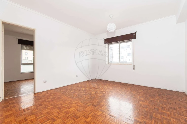 Apartamento T2 para Venda em Moscavide e Portela Foto 11