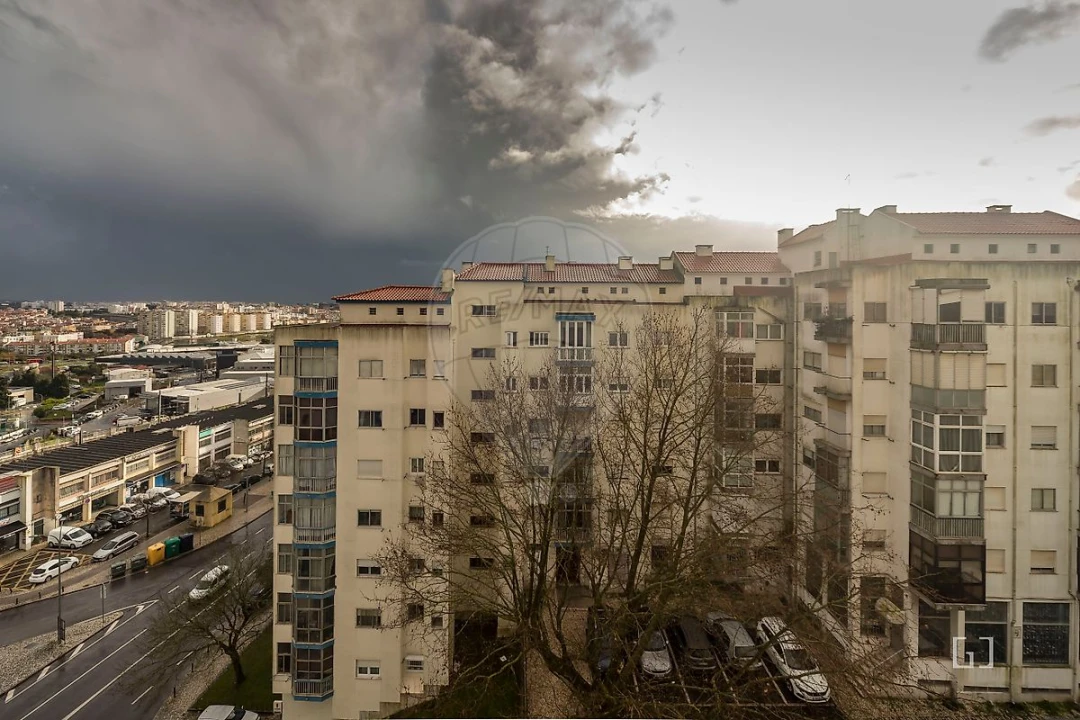 Apartamento T1 para Venda em Águas Livres Foto 12
