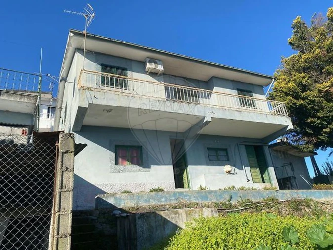 Moradia T4 para Venda em Loureiro Foto 10