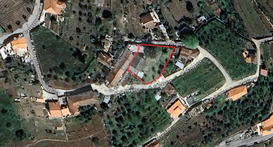 Moradia T4 para Venda em Loureiro Foto 37