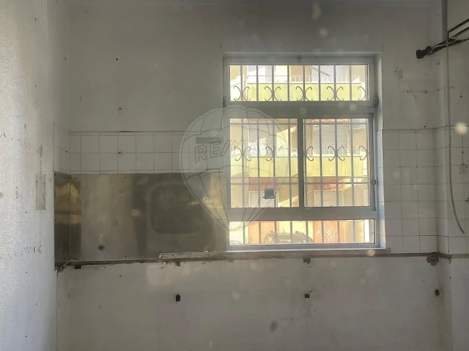 Loja para Arrendamento em Póvoa de Santa Iria e Forte da Casa Foto 7