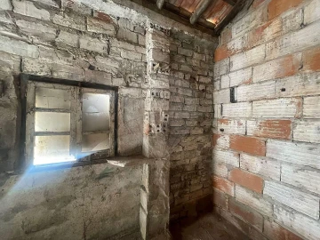 Armazém para Venda em Lamas e Cercal