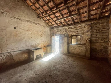 Armazém para Venda em Lamas e Cercal