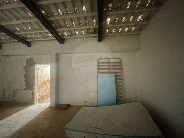 Armazém para Venda em Lamas e Cercal