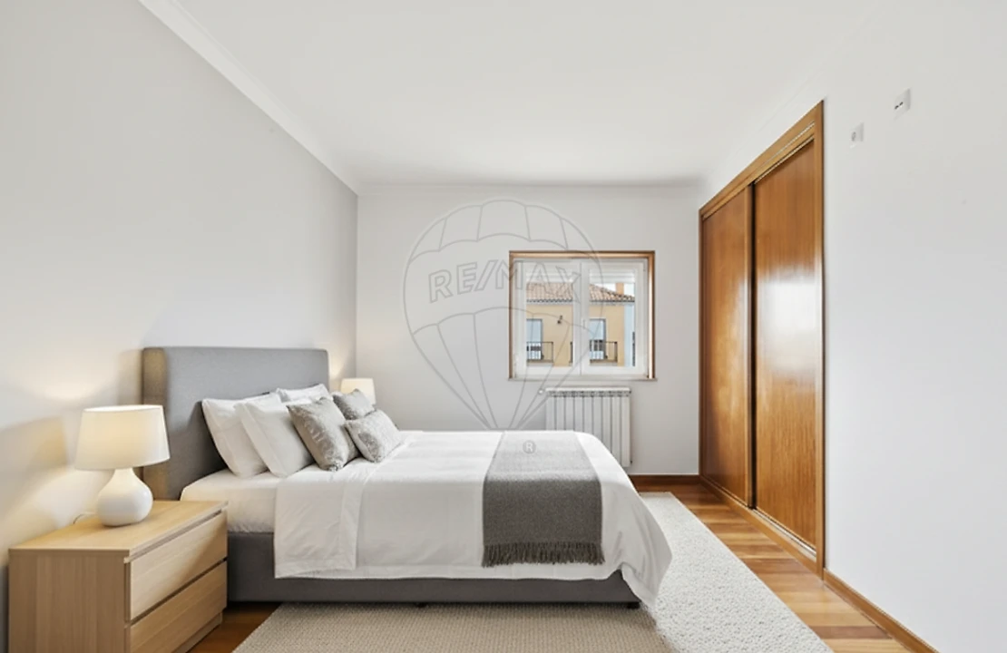 Moradia T5 para Venda em Silveira Foto 17