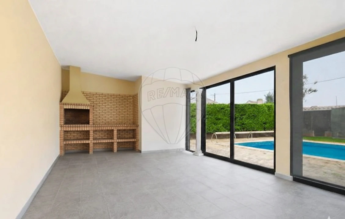 Moradia T5 para Venda em Silveira Foto 26