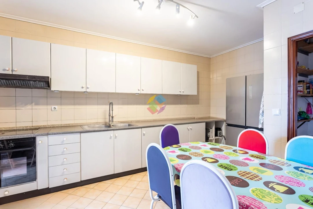 Apartamento T3 para Venda em Santa Maria da Feira, Travanca, Sanfins e Espargo Foto 3