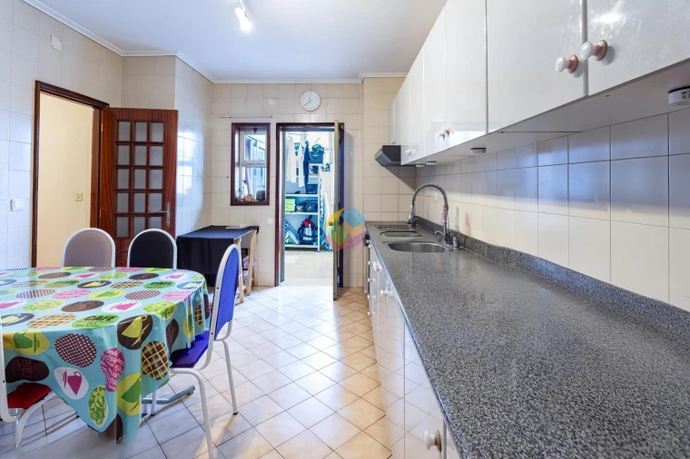 Apartamento T3 para Venda em Santa Maria da Feira, Travanca, Sanfins e Espargo Foto 2