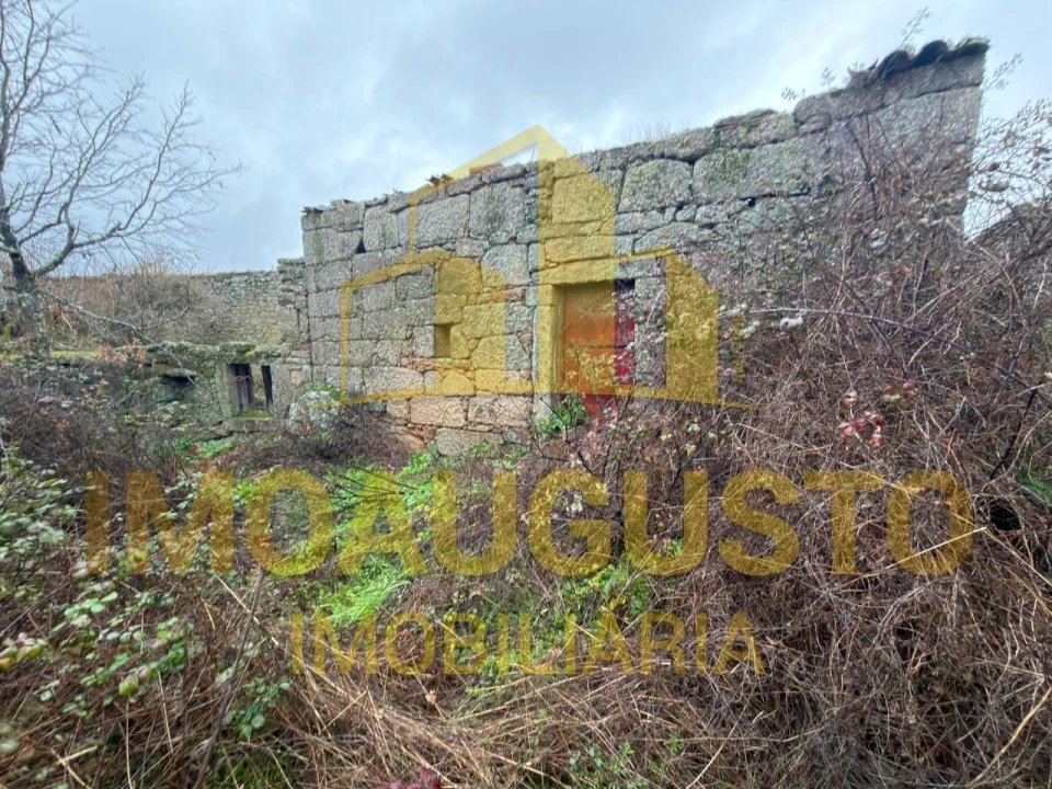 Moradia T1 para Venda em Pinzio Foto 2