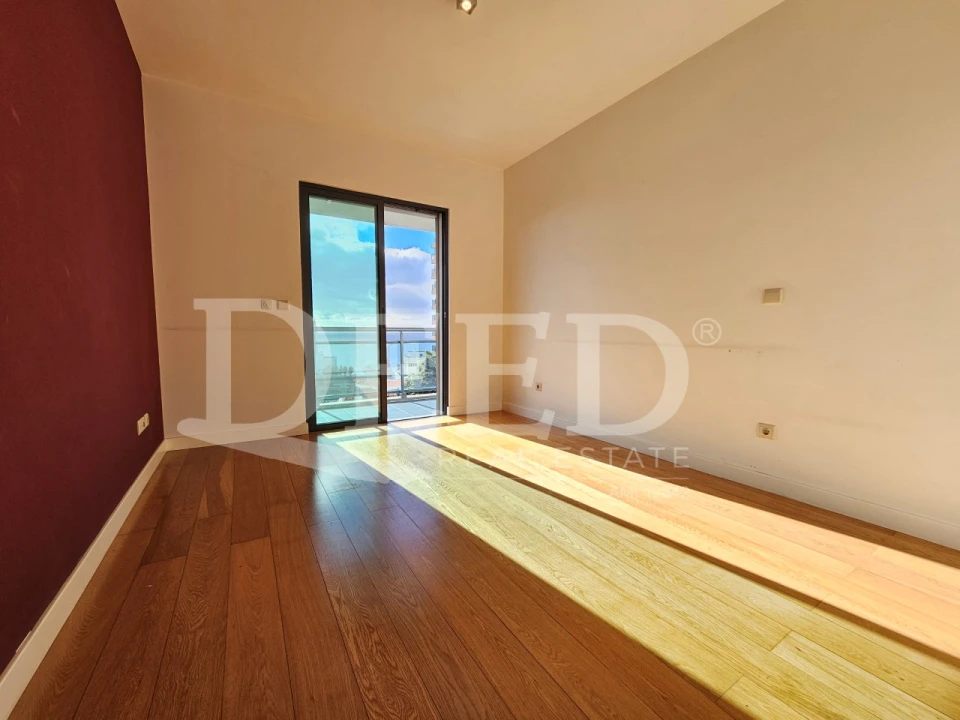 Apartamento T2 para Venda em São Martinho Foto 7