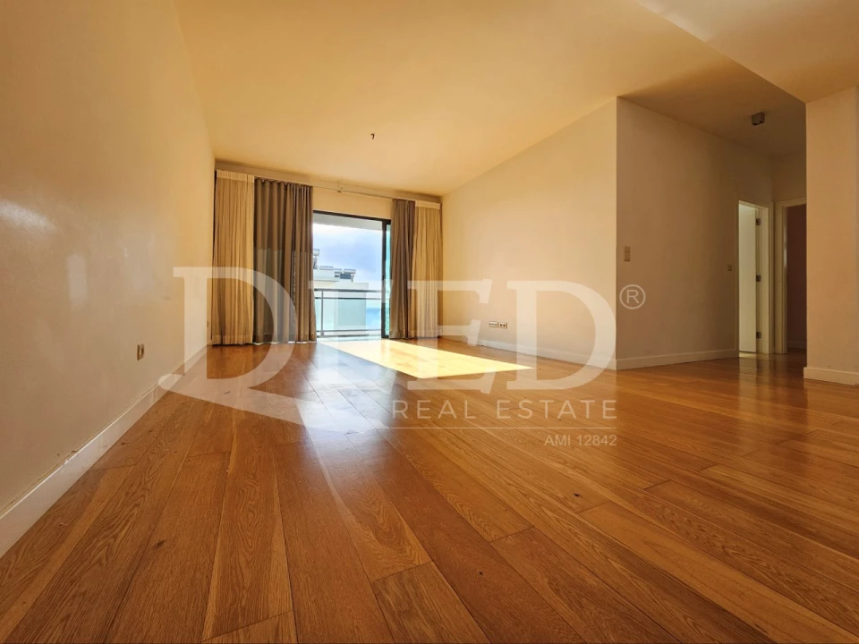 Apartamento T2 para Venda em São Martinho Foto 5