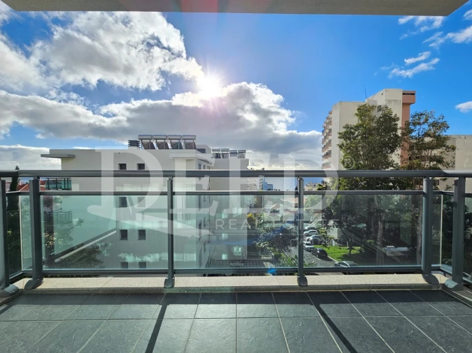 Apartamento T2 para Venda em São Martinho Foto 1