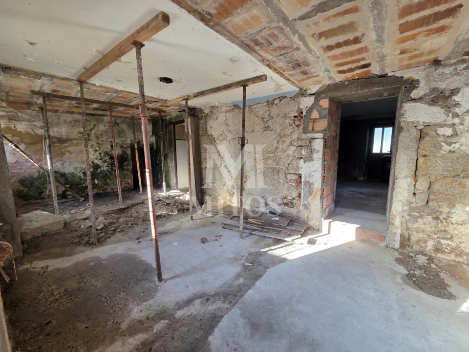 Moradia T4 para Venda em Vila Nova de Anha Foto 14