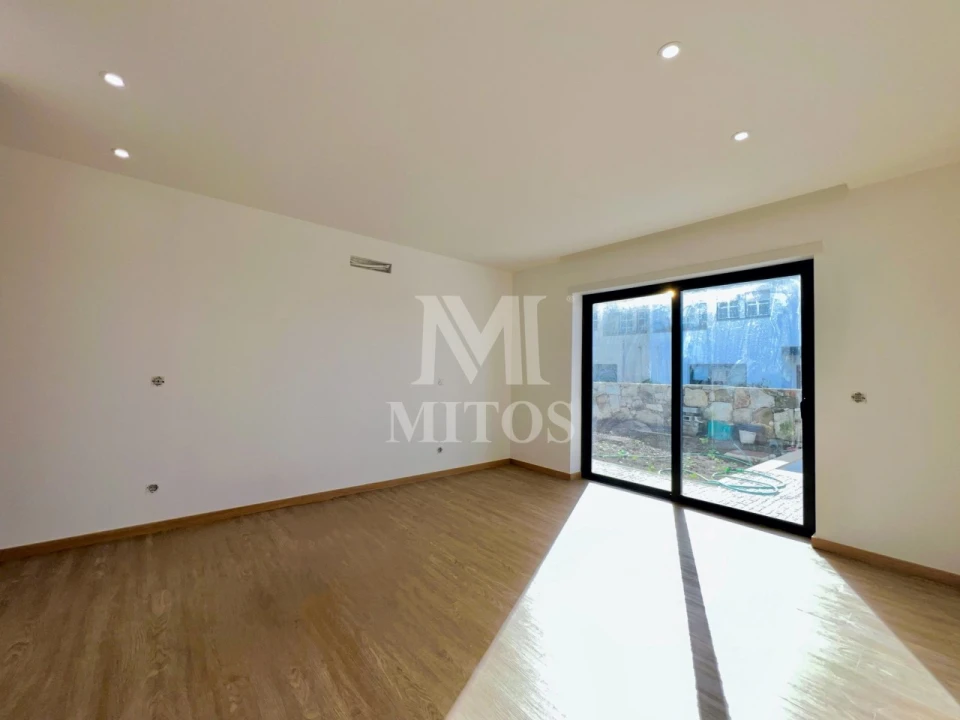 Moradia T2 para Venda em Areosa Foto 18