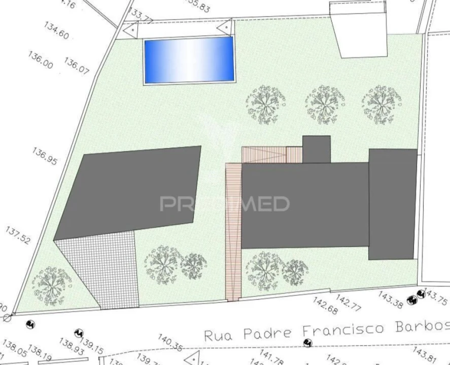 Moradia T4 para Venda em Serzedelo Foto 15