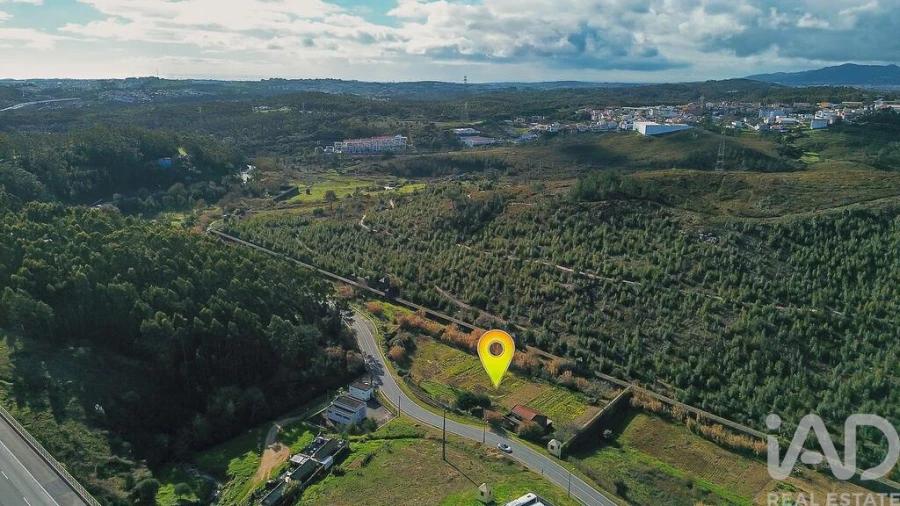 Terreno para Venda em Casal de Cambra Foto 9