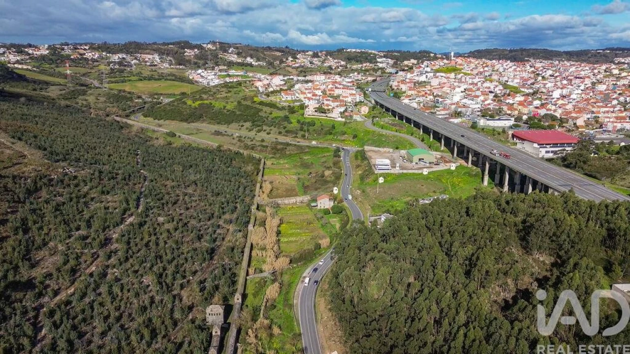 Terreno para Venda em Casal de Cambra Foto 14