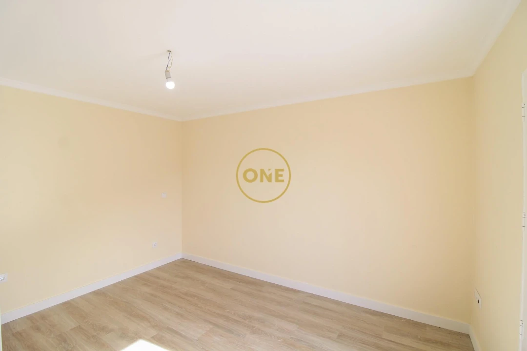 Moradia T3 para Venda em Quinta Grande Foto 11