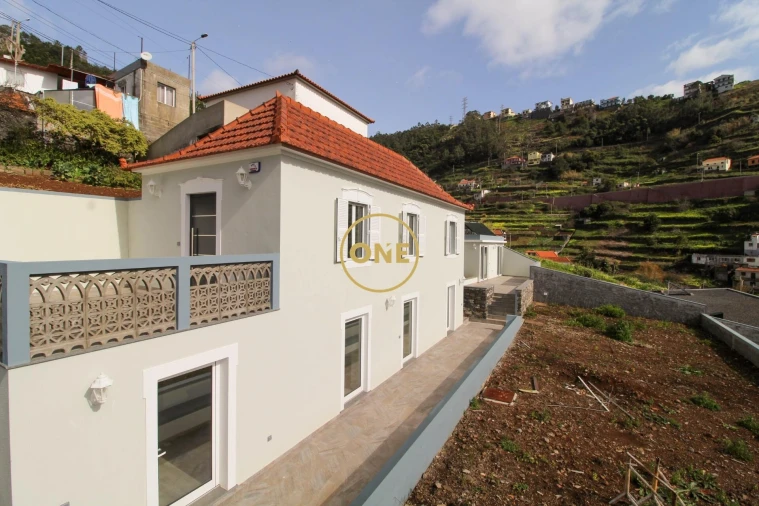 Moradia T3 para Venda em Quinta Grande Foto 36