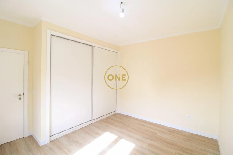 Moradia T3 para Venda em Quinta Grande Foto 18