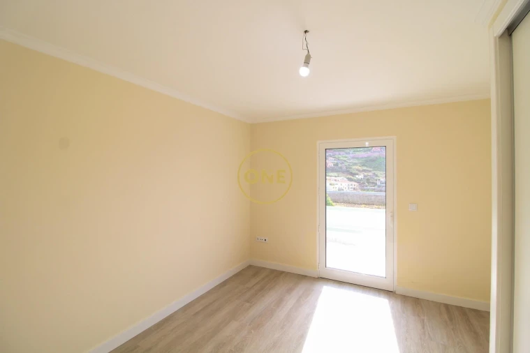 Moradia T3 para Venda em Quinta Grande Foto 12