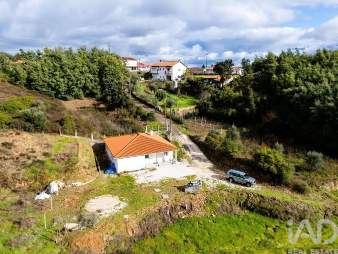 Moradia T2 para Venda em Friúmes e Paradela Foto 7