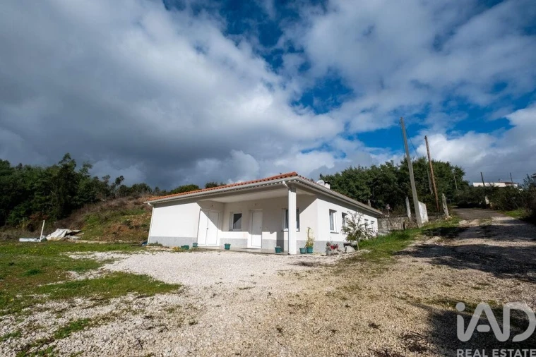 Moradia T2 para Venda em Friúmes e Paradela Foto 28