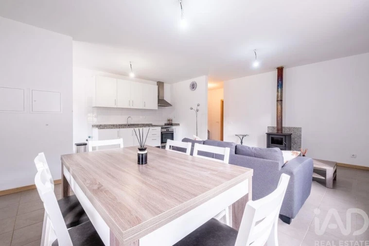 Moradia T2 para Venda em Friúmes e Paradela Foto 10