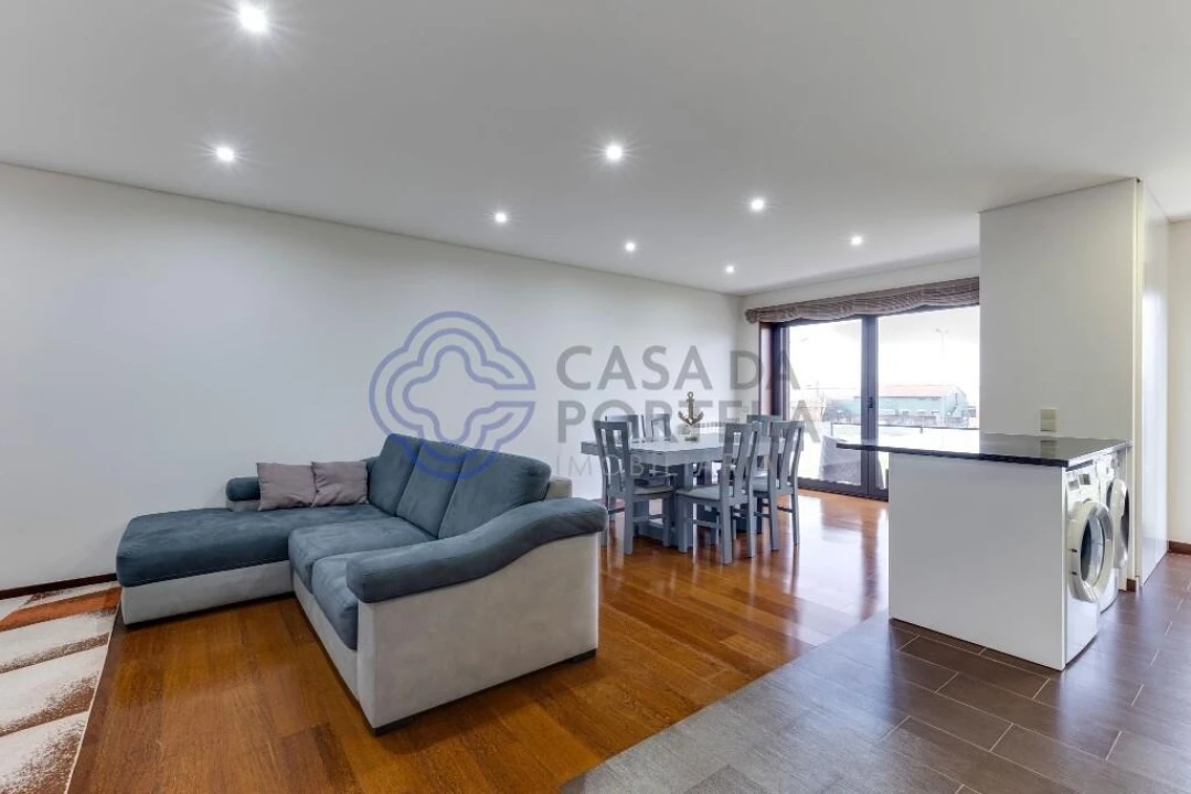 Apartamento T3 para Venda em Póvoa de Varzim, Beiriz e Argivai Foto 1