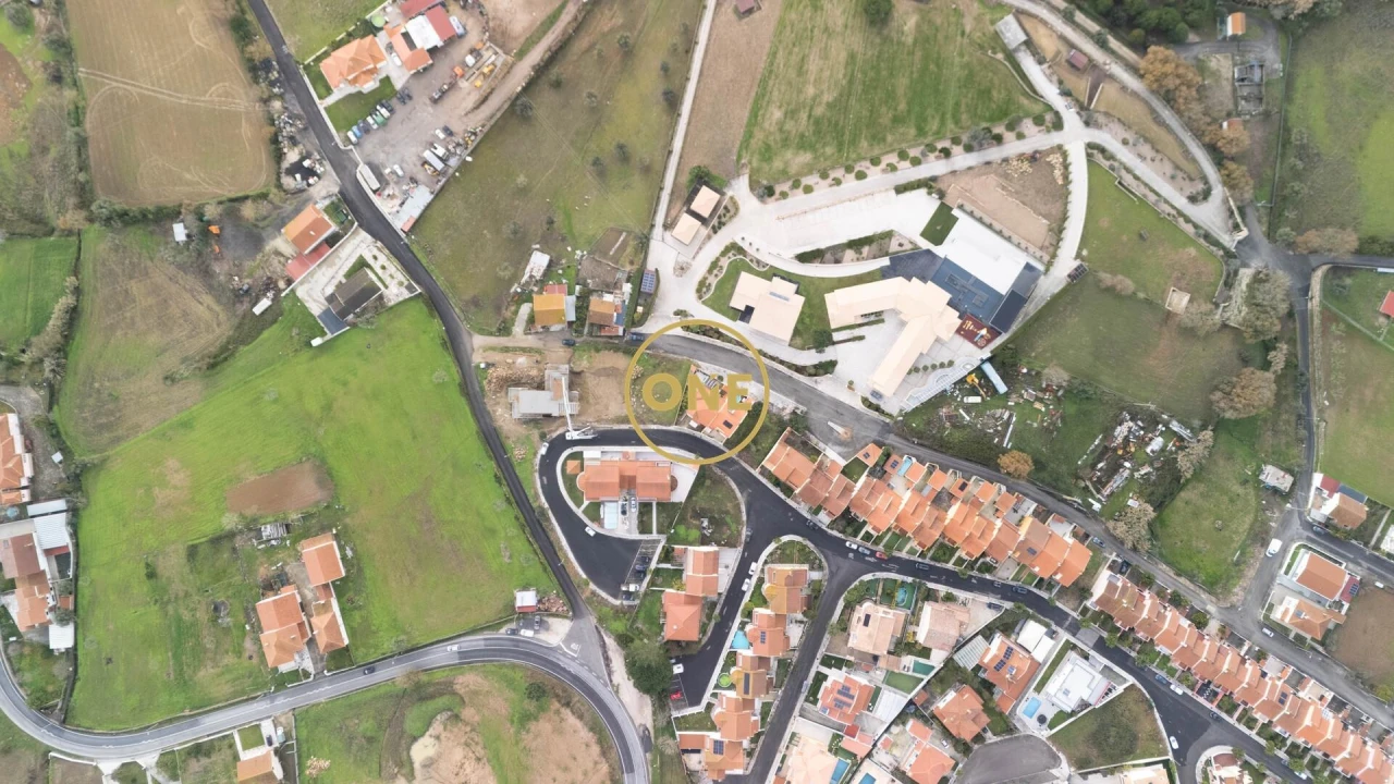 Terreno para Venda em Milharado Foto 8