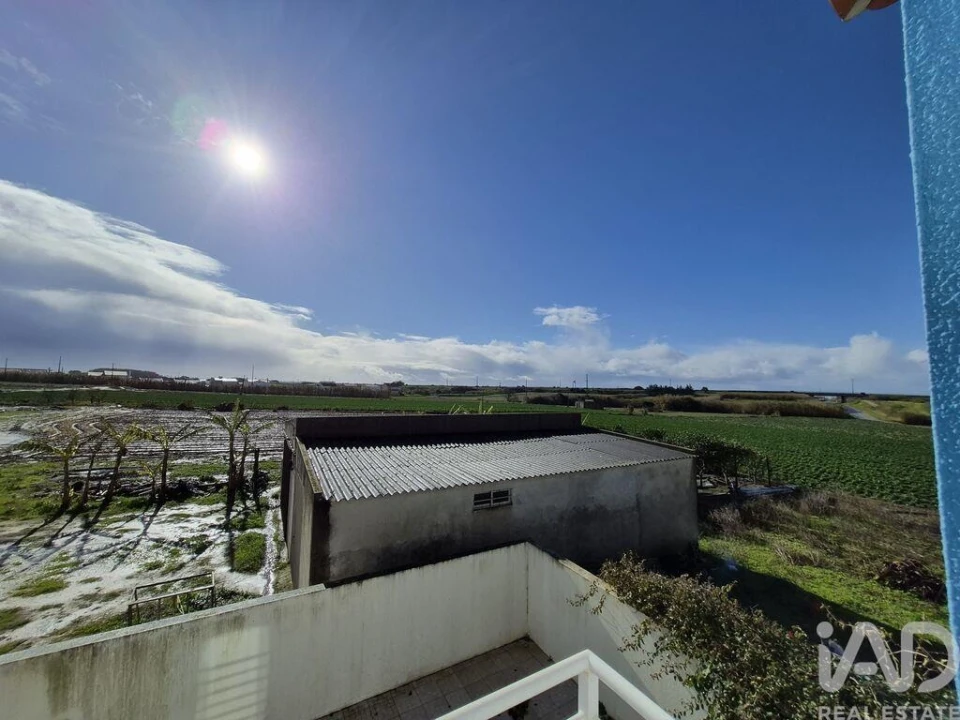 Moradia T3 para Venda em Atouguia da Baleia Foto 15