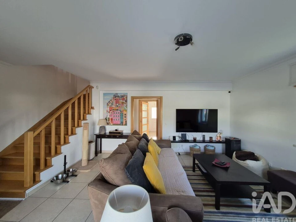 Moradia T3 para Venda em Atouguia da Baleia Foto 3