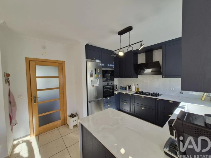 Moradia T3 para Venda em Atouguia da Baleia Foto 5