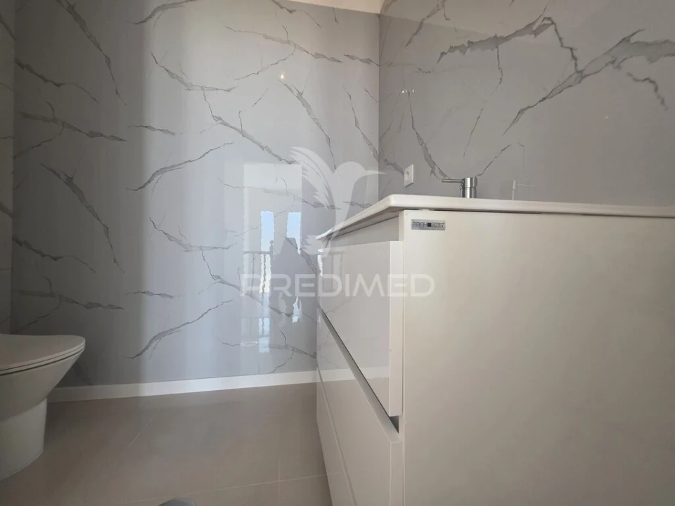 Moradia T3 para Venda em Santa Cruz Foto 20