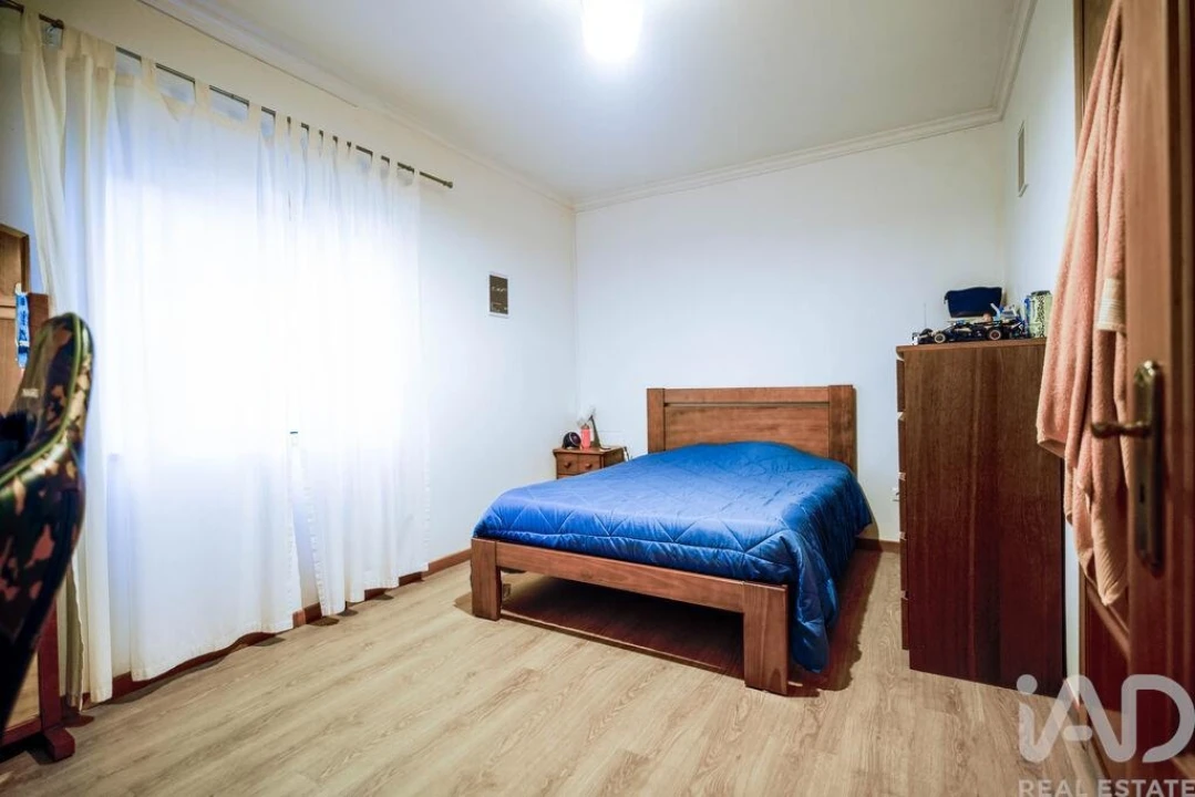 Moradia T4 para Venda em Vilar Foto 13