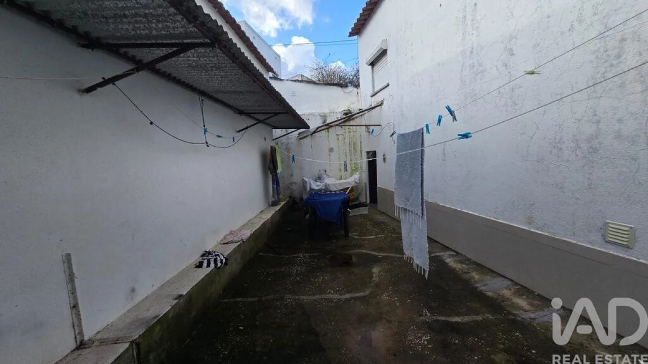Moradia T3 para Venda em Cadaval e Pêro Moniz Foto 17