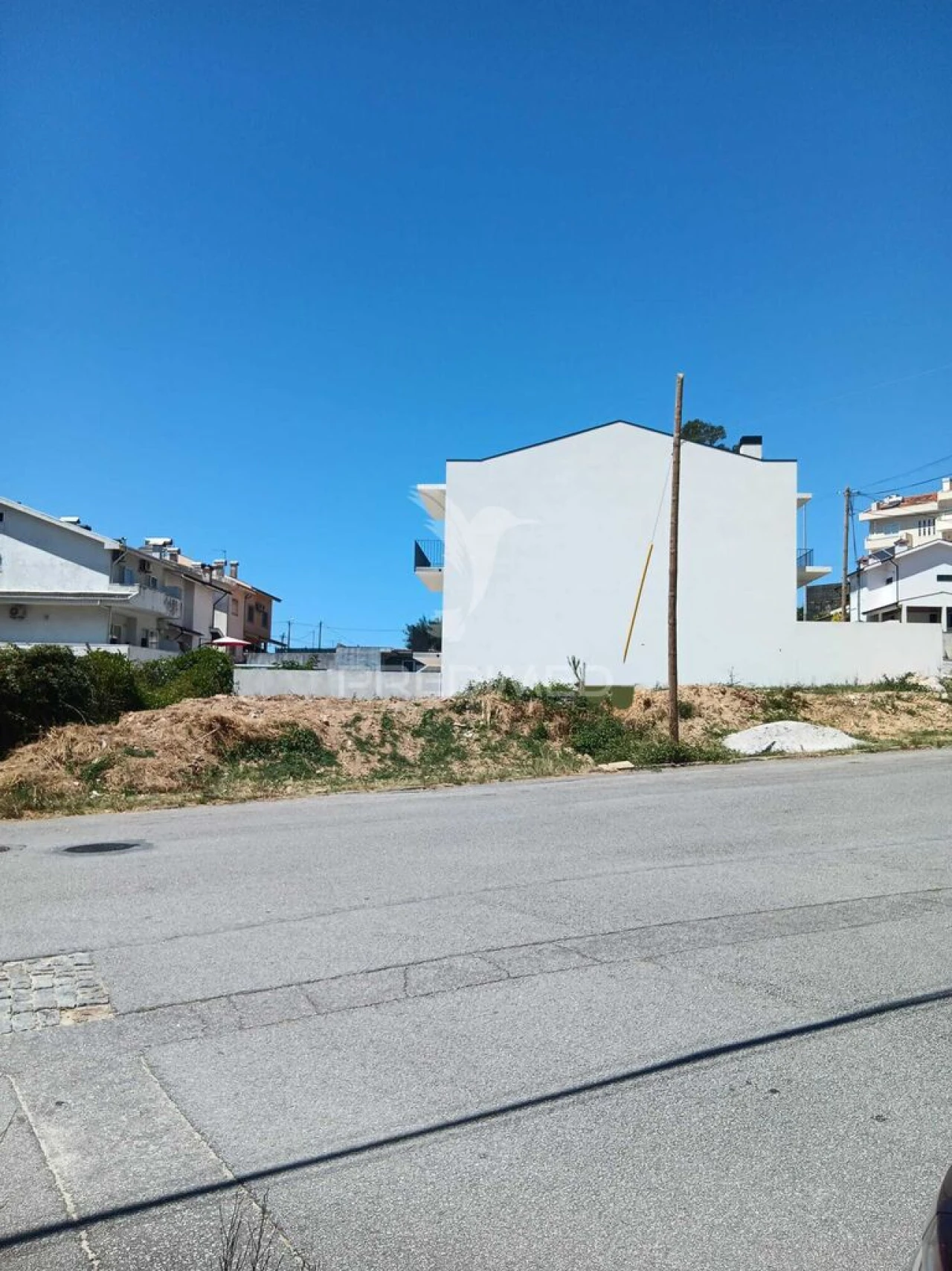 Terreno para Venda em Fânzeres e São Pedro da Cova Foto 1