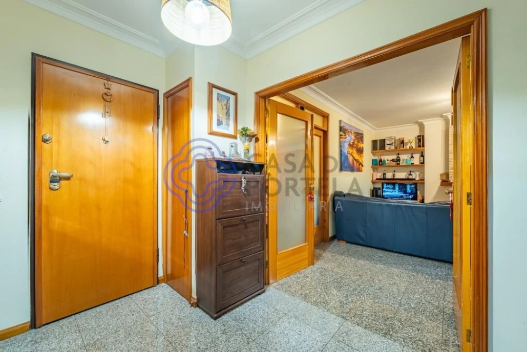 Apartamento T2 para Venda em Castêlo da Maia Foto 15