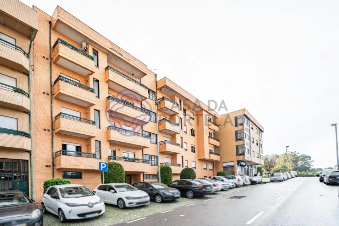 Apartamento T2 para Venda em Castêlo da Maia Foto 21