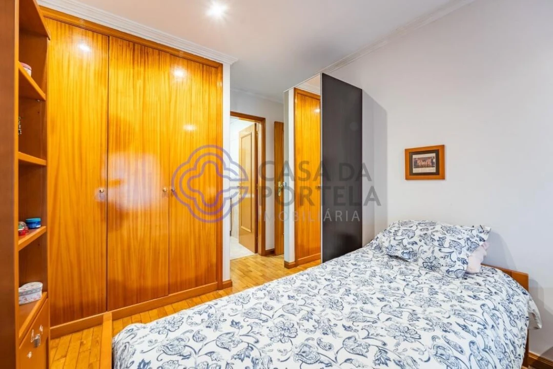 Apartamento T2 para Venda em Castêlo da Maia Foto 10