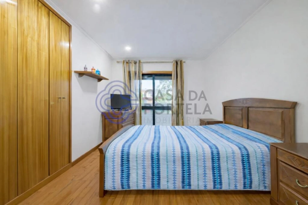 Apartamento T2 para Venda em Castêlo da Maia Foto 7