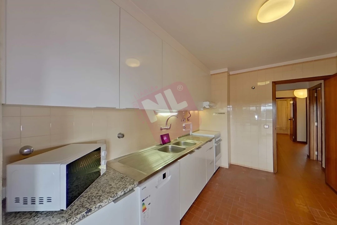 Apartamento T2 para Arrendamento em Lumiar Foto 17