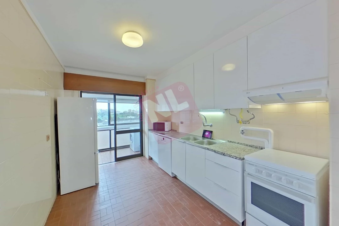 Apartamento T2 para Arrendamento em Lumiar Foto 15