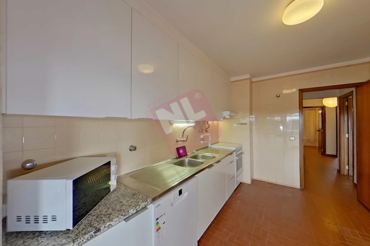 Apartamento T2 para Arrendamento em Lumiar Foto 17